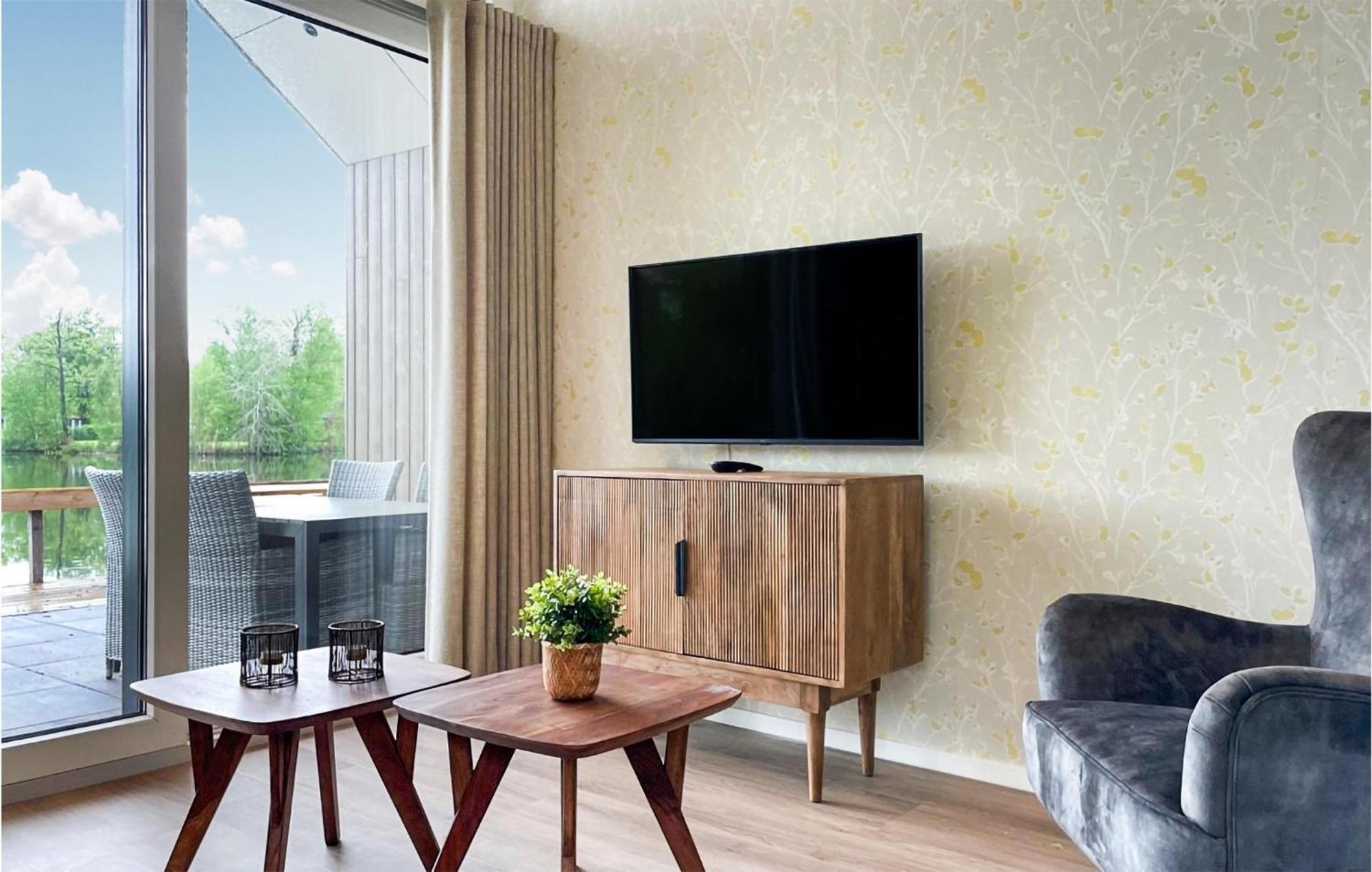 Cozy Home In Oosterwolde With Sauna Екстериор снимка