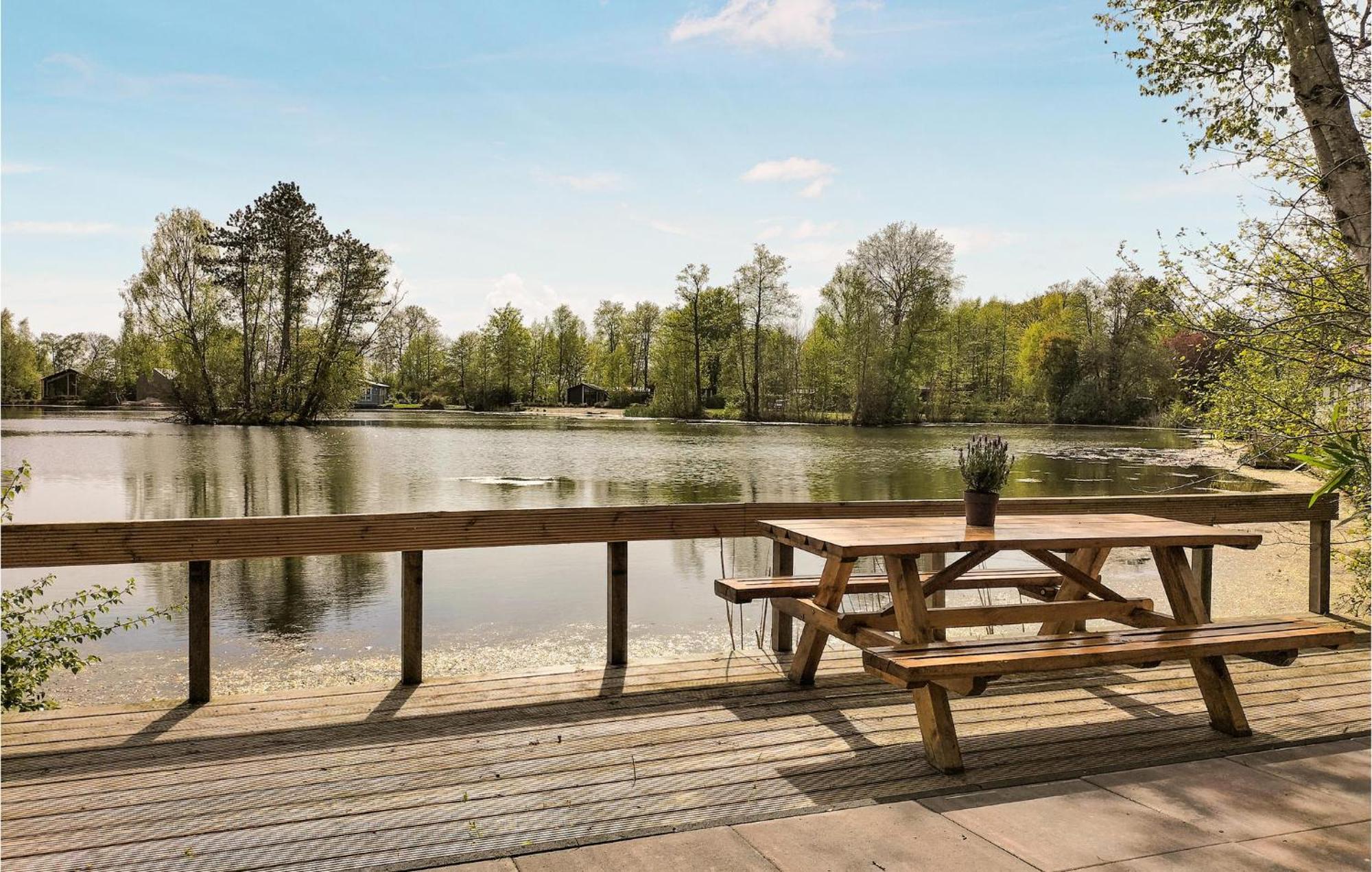 Cozy Home In Oosterwolde With Sauna Екстериор снимка